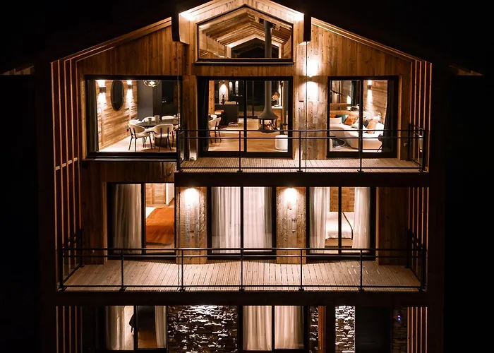 De Luxe A Avec Spa, Acces Direct Aux Pistes - Fr-1-755-23 Chalet *