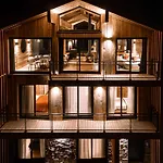 De Luxe A Avec Spa, Acces Direct Aux Pistes - Fr-1-755-23 Chalet *