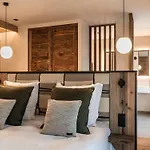 De Luxe A Avec Spa, Acces Direct Aux Pistes - Fr-1-755-23 Chalet La Plagne