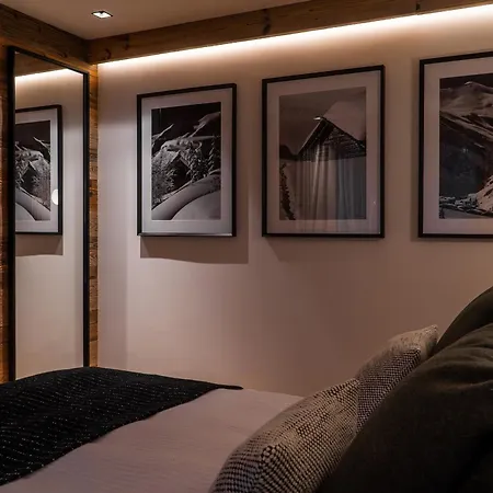 Chalet De Luxe A Avec Spa, Acces Direct Aux Pistes - Fr-1-755-23 *