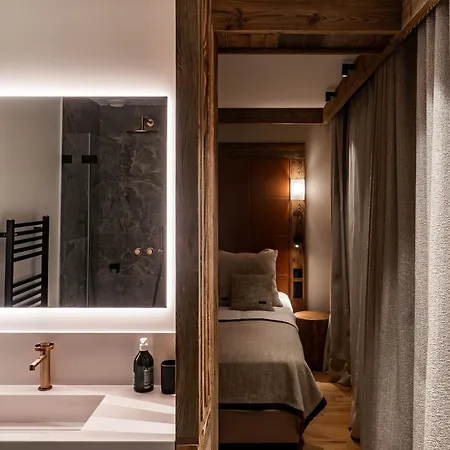 De Luxe A Avec Spa, Acces Direct Aux Pistes - Fr-1-755-23 La Plagne
