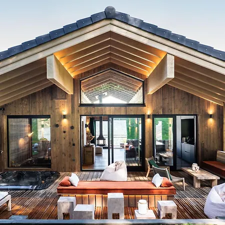 Chalet De Luxe à Avec Spa, Accès Direct Aux Pistes - Fr-1-755-23 La Plagne